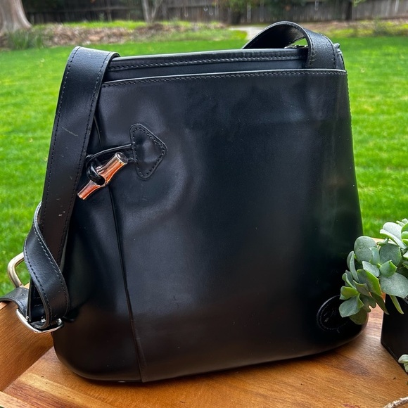 Longchamp Handbags - Vintage Longchamp France Black Leather Bucket Roseau Shoulder Bag